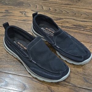 Skechers Superior Milford Slip On Comfort Loafer Black Men’s 12